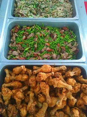 提供東莞各工廠食堂外包承包服務